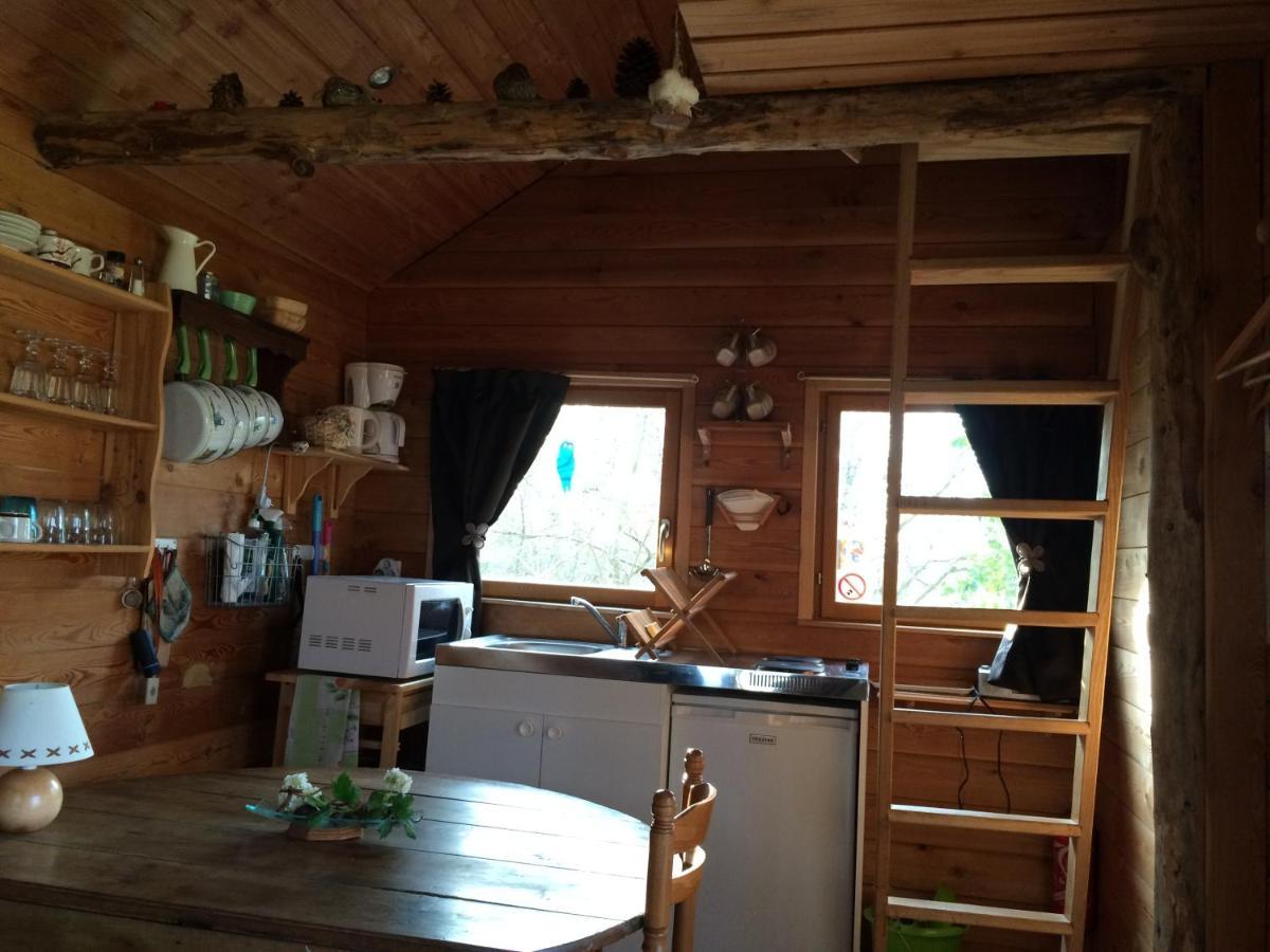 La Cabane Aux Secrets - Au Milieu De Nulle Part Outines Екстер'єр фото
